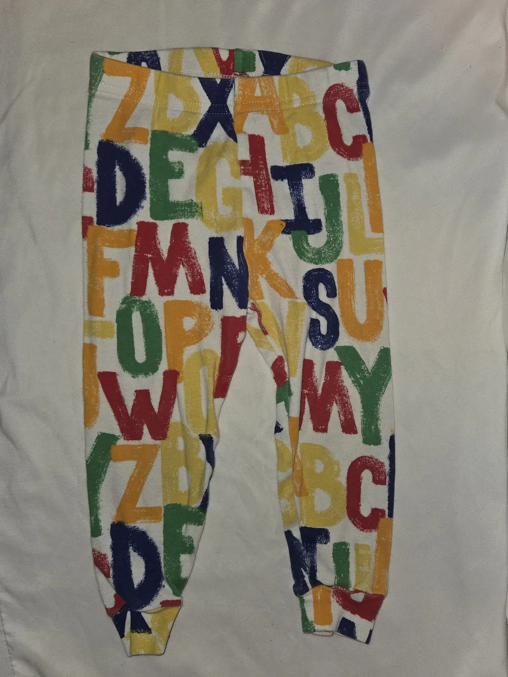 Bundles Kids Alphabet Pajama Set - White with Multicolor Letters SZ 18-24M